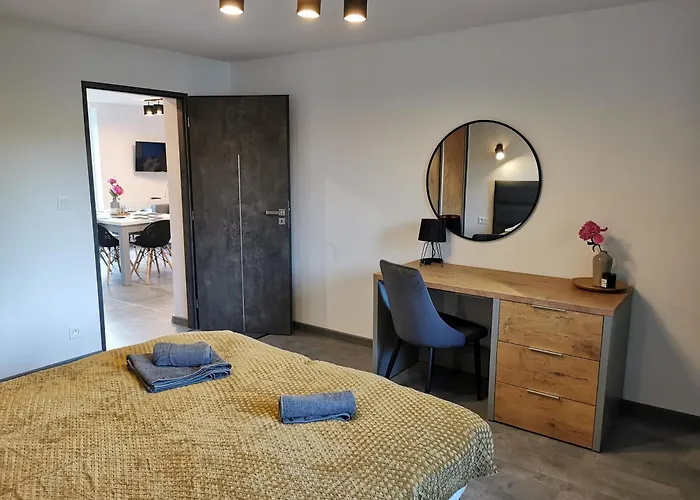 Lech Sport * Swieradow-Zdroj